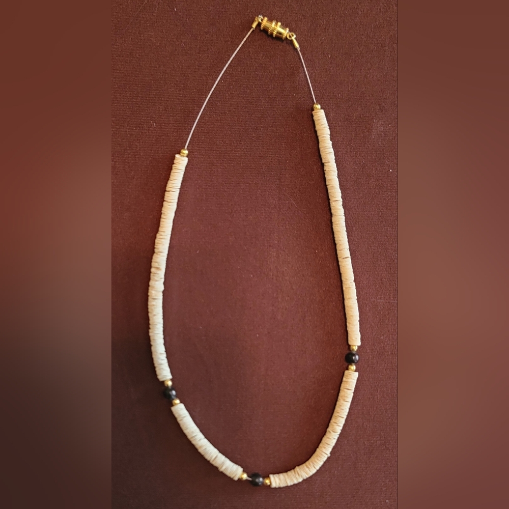 Vintage Elegant Cream Shell and Black Beaded Necklace